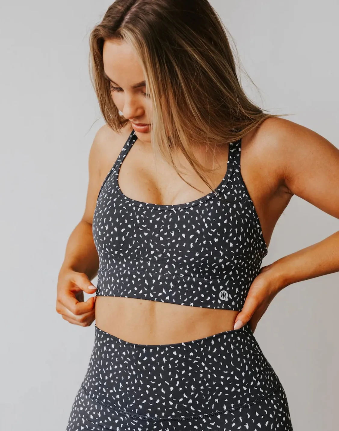 Astoria Sports Bra (Black Speckle)