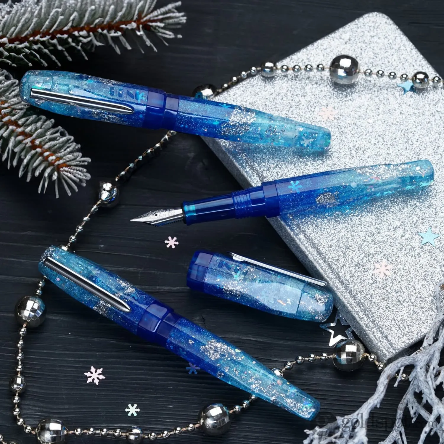 Benu AstroGem Fountain Pen in Christmas  - Limited Edition