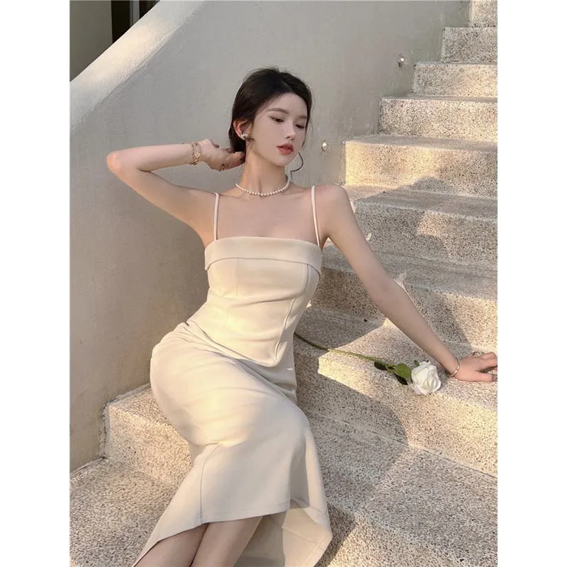 Cinched Waist Hip-Hugging Slimming Retro Sleeveless High-Waisted One-Shoulder Dress