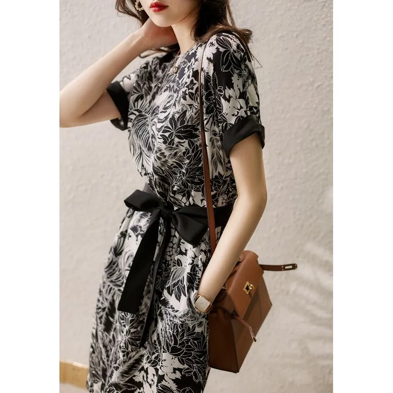 Cinched Waist Tie-Up Ink Painting Print Black And White Dress