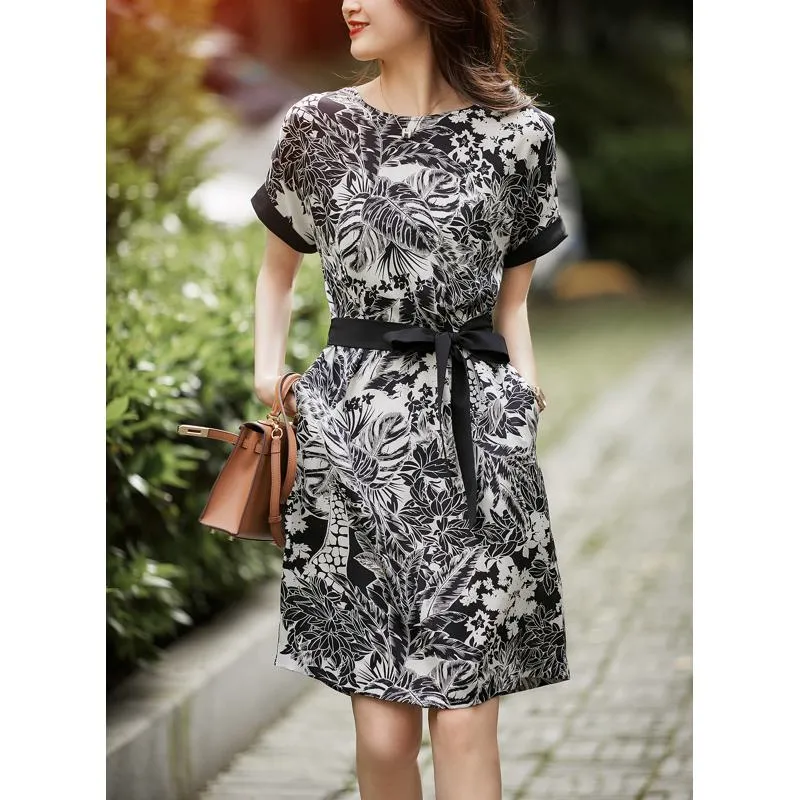 Cinched Waist Tie-Up Ink Painting Print Black And White Dress