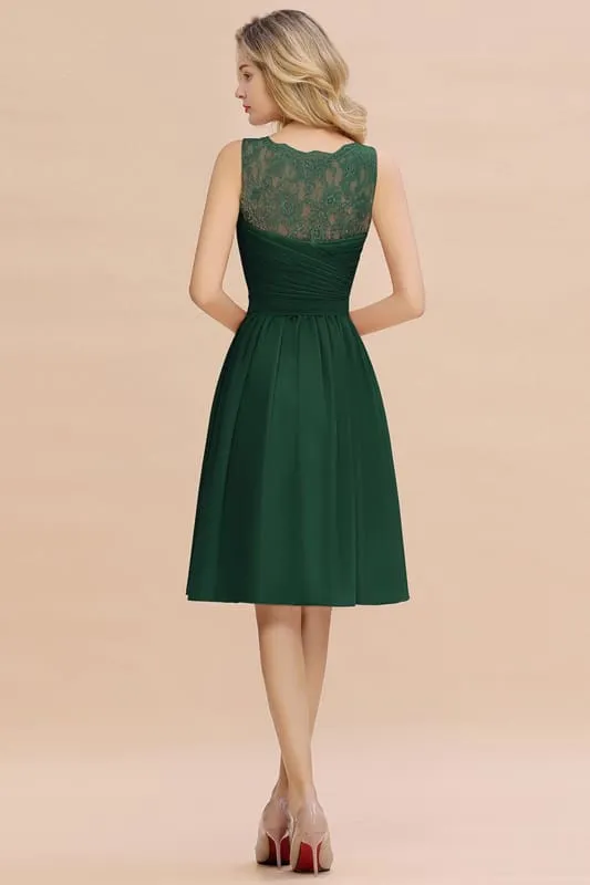 Elegant Ruffle Chiffon Short Bridesmaid Dress Sleeveless V-Neck Aline Knee Length Homecoming Dress