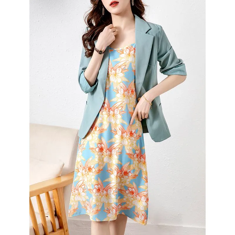 Gentle Slimming Floral Print Versatile Slim-Fit Dress