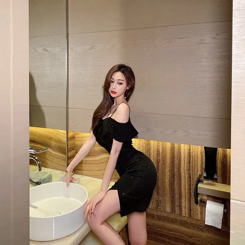 Hepburn Off-Shoulder Sequined French Style Cami Dress