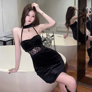 Hip-Hugging Patchwork Lace Black Velvet Halter Dress