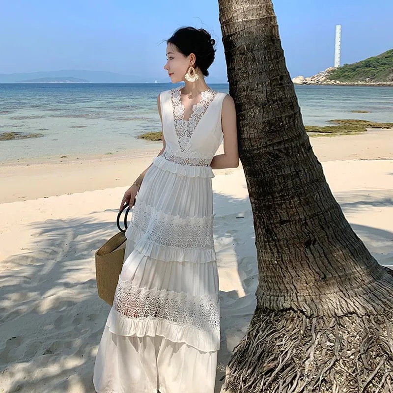Hollowed-Out Beach White Lace Multi-Layer Dress