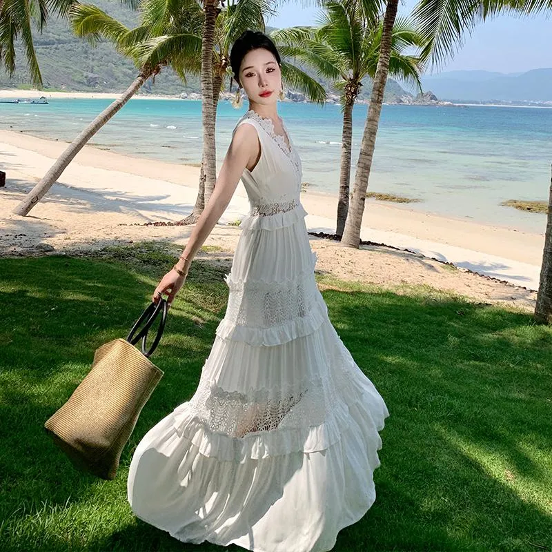 Hollowed-Out Beach White Lace Multi-Layer Dress