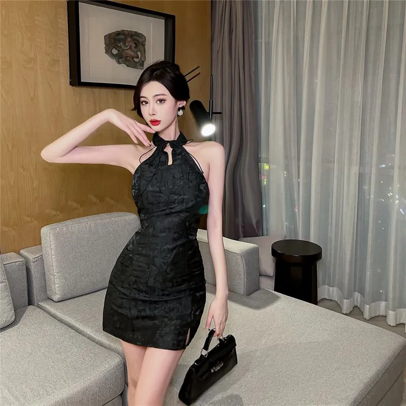 Retro Stand-Up Collar Solid Jacquard Halter Dress