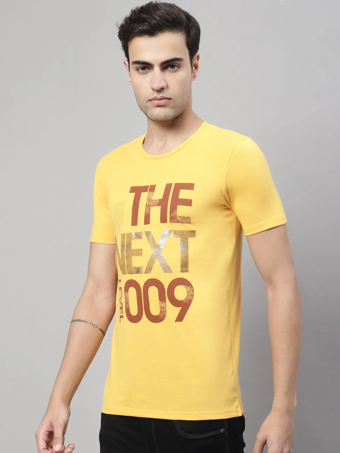 Vimal Jonney Round Neck Cotton Printed Yellow T-Shirt for Men